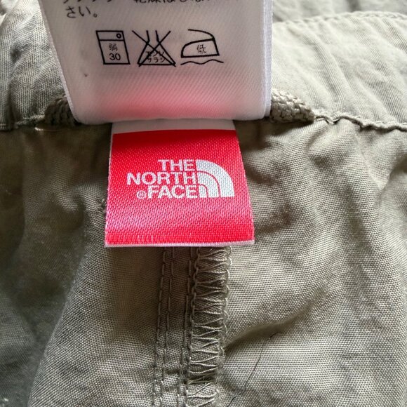The North Face Size XL Green Convertible Zip Off Outdoor Hiking Cargo Pants - Picture 4 of 16